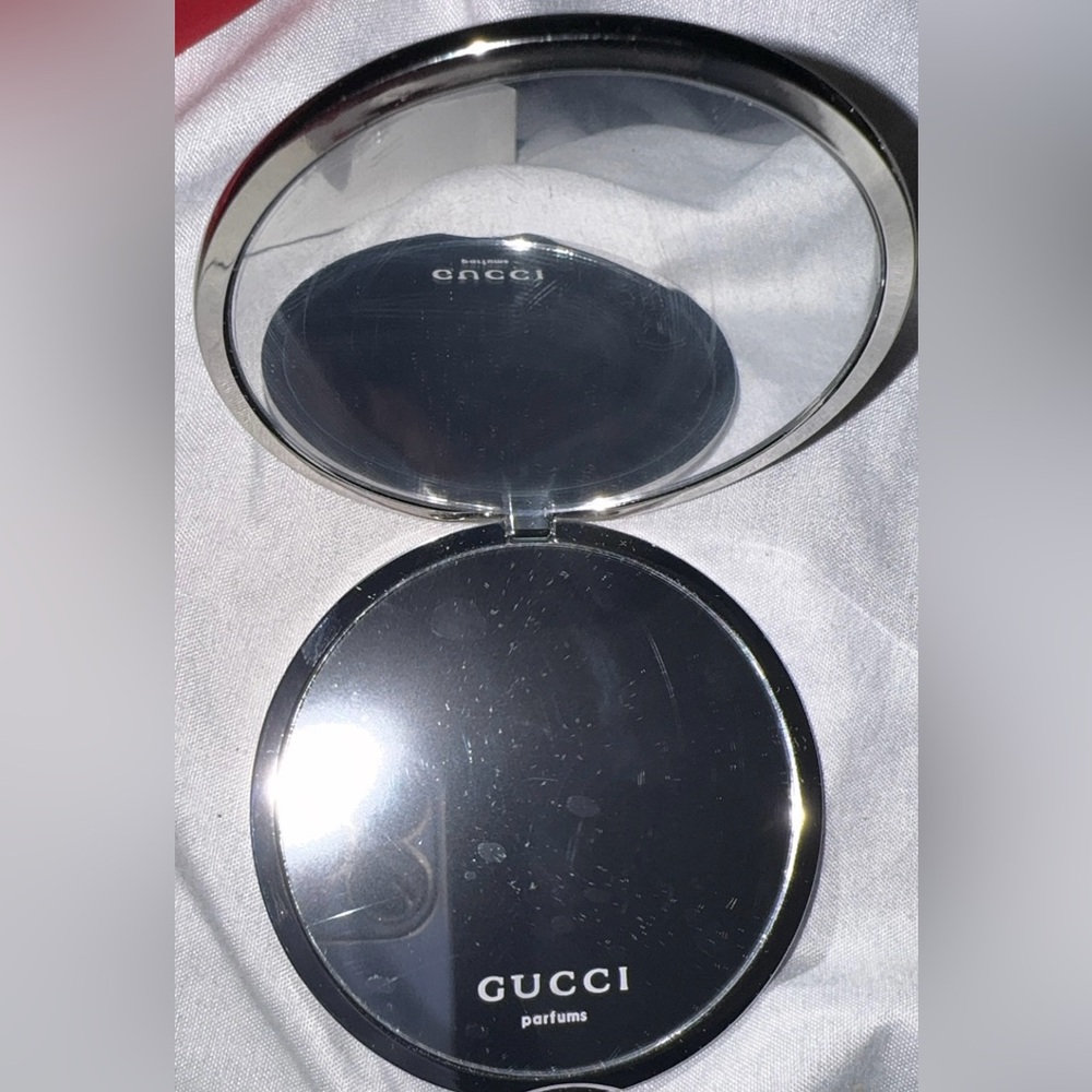Gucci Compact Mirror - Picture 2 of 3